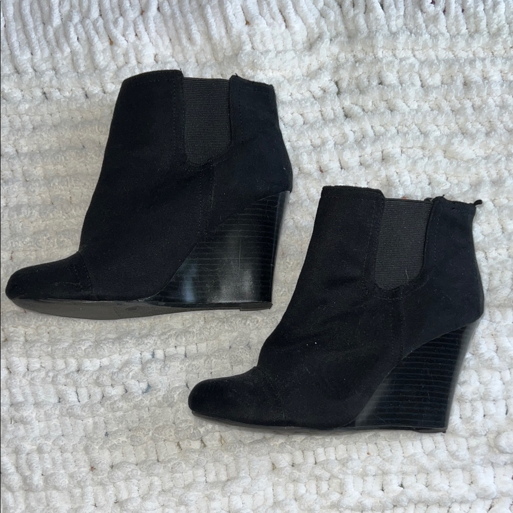 Old Navy Black Ankle Booties